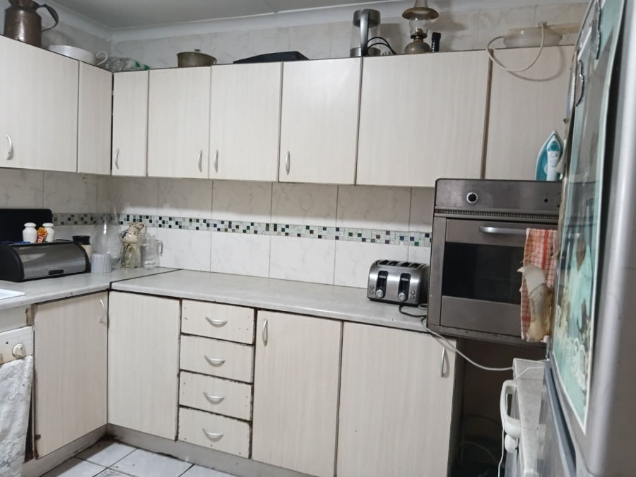 3 Bedroom Property for Sale in Bell Glen Western Cape